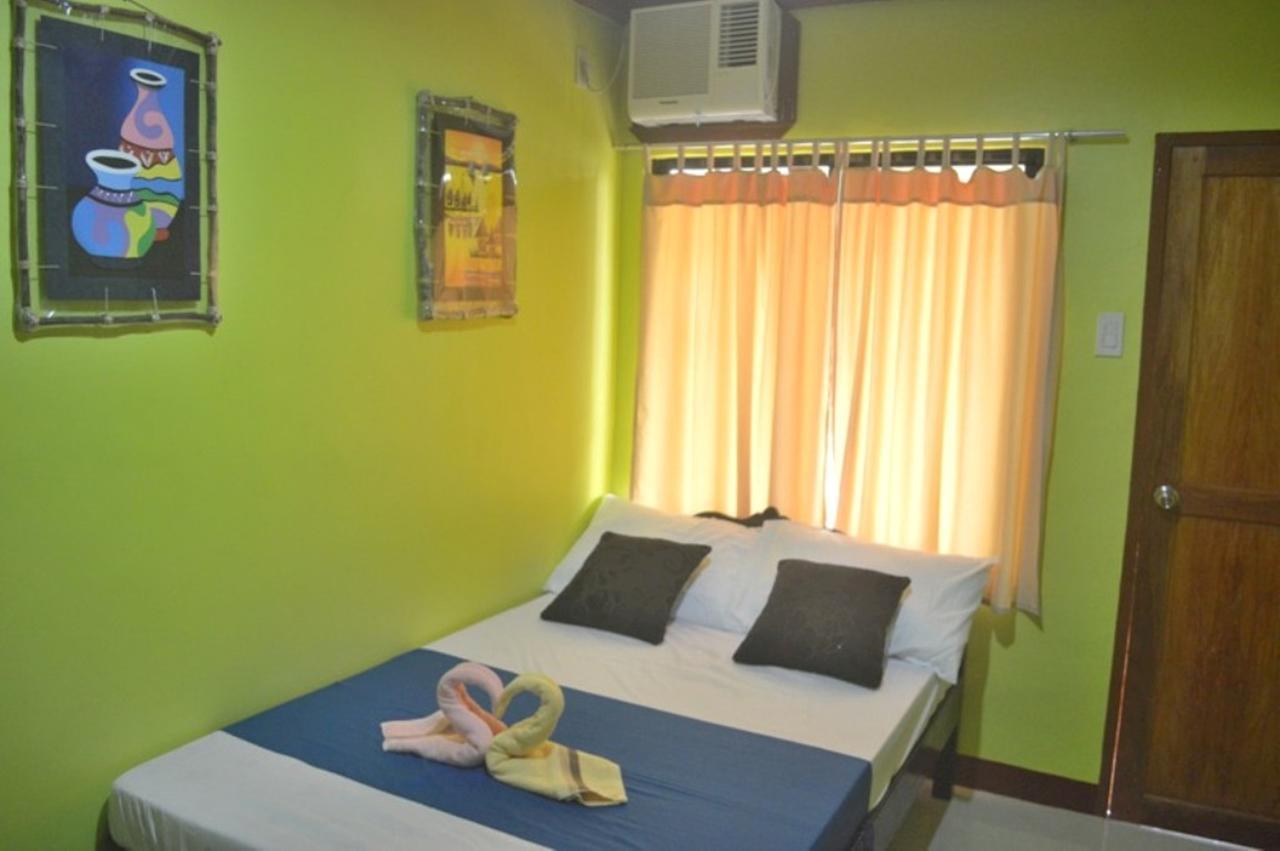 Amelia Homestay Puerto Princesa Buitenkant foto