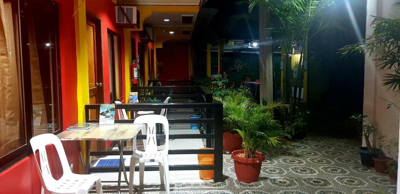 Amelia Homestay Puerto Princesa Buitenkant foto