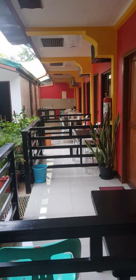 Amelia Homestay Puerto Princesa Buitenkant foto